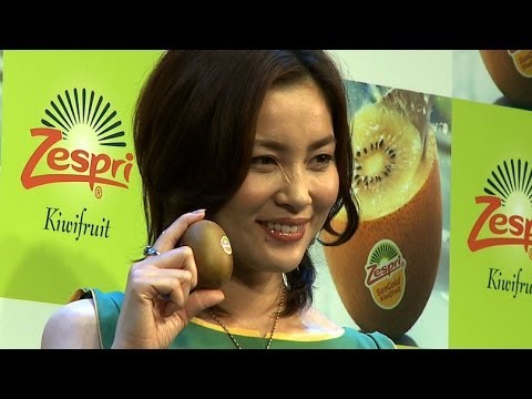 瀬戸朝香、第2子出産後初公の場「家では明るいママ」 『2014 ゼスプリ・キウイフルーツ』新CM発表会