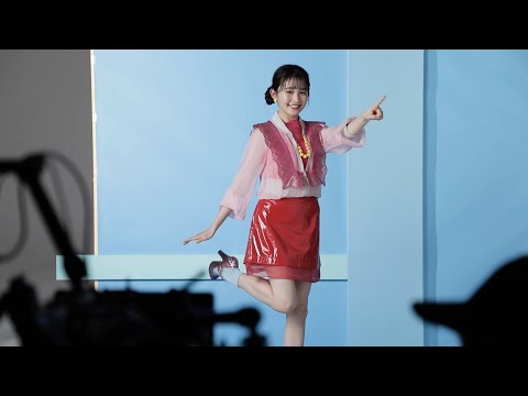 久間田琳加、ミニスカでカワイイ美脚披露! 『チュッパチャプス ミニアソート』WEB CM