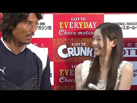 足立梨花ら囲み取材に登場!「サクサクすすめ、部活生!クランキー部活応援宣言!」