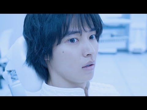 冷凍睡眠から覚めた山崎賢人、主題歌はLiSA「サプライズ」/映画『夏への扉 ーキミのいる未来へー』予告編