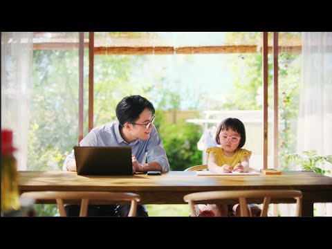 間宮祥太朗、真っ赤なほっぺの少女にニッコリ 息ぴったりの演技披露 『ロッテ クーリッシュ』CM