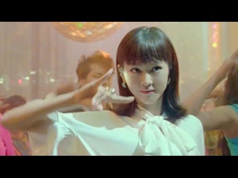 桐谷美玲がボディコンのギャルとディスコでダンシング!Y!mobile 新CM「1980SHOCK」シリーズ 「ディスコ」篇