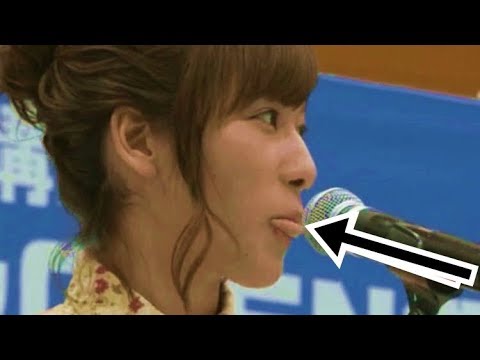 特有の舌使いをする伊波杏樹