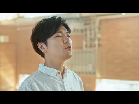 森山直太朗が歌のない卒業式に「さくら」を贈る/カロリーメイトPR動画
