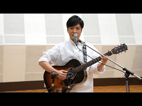 森山直太朗、卒業生に「さくら」を贈る!サプライズ ドキュメンタリー動画 『カロリーメイト』