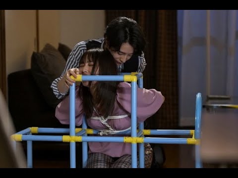 N1- 内田理央、衝撃のジャングルジム緊縛姿を公開