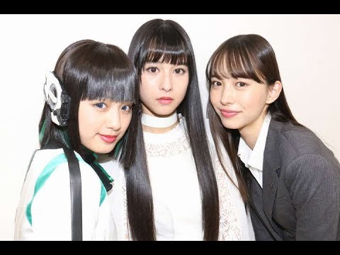 ✅ 大幡しえり&井桁弘恵&鶴嶋乃愛:女性仮面ライダー×仮面ライダーヒロイン イズは“ずるいくらい”可愛い? 変身あるあるも…
