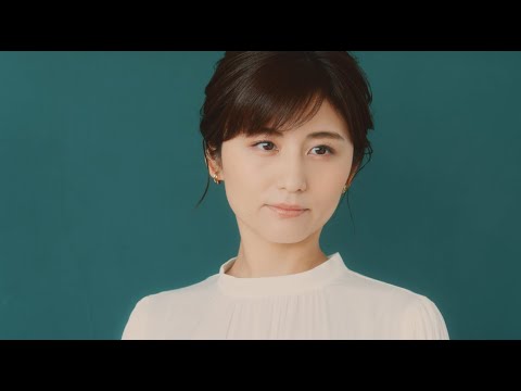 宇賀なつみ、意味ありげな視線に注目!! 『クラウド会計ソフトfreee』新CM