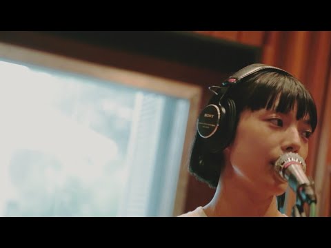 カネコアヤノ – 光の方へ