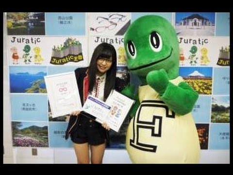 GEM 武田舞彩、福井県の「ふくいブランド大使」就任。そして滝に打たれる