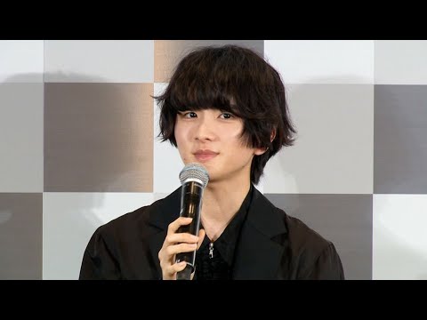 板垣李光人、2021年は「意識が変わった」 今後は「独自の表現を」(発表イベント AUGER/板垣李光人 大久保嘉人)