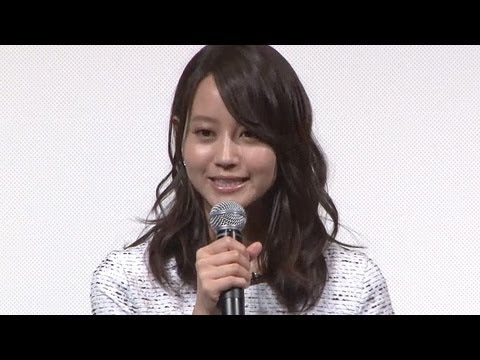 堀北真希、松田龍平との関係は気持ち悪い?「麦子さんと」完成披露試写会(1)
