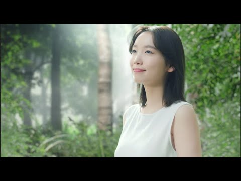 飯豊まりえ、AAA・與真司郎 の新曲「CRY」にのせてうる艶肌を披露 『VT COSMETICS(ブイティ コスメティックス)』新CM