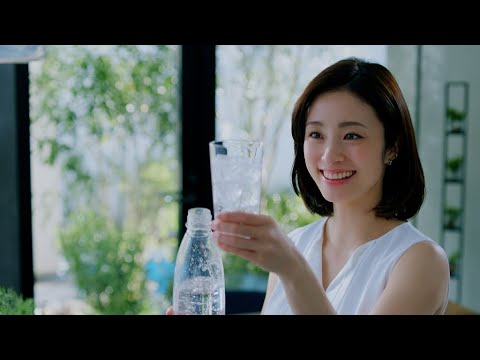 上戸彩がママの顔! 子供のお迎えで… (CM ソーダストリーム/上戸彩)