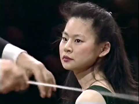 Midori • Tchaikovsky Violin Concerto In D Major (+ backstage and rehearsal footage)