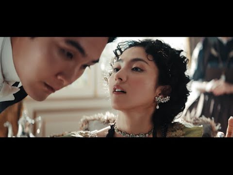 満島ひかりの囁き声にドキドキ…!松田龍平のはしゃぐ姿にキュン 『UQUEEN』シリーズ新CM「グッズ」篇