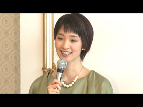 剛力彩芽、「整理しながら人生を振り返りたい」