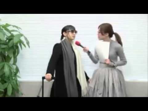 【ちょろい】佐倉綾音が矢作紗友里にマイクを○○に押し付けられるwwww