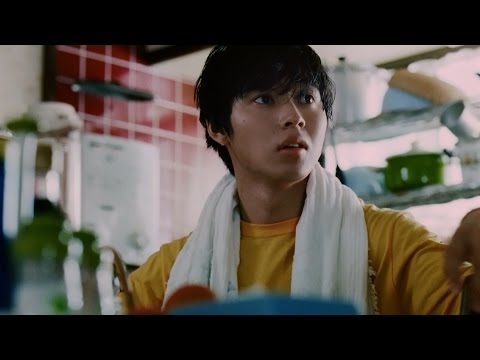山﨑賢人出演、Galaxy新CM第2弾 父役に國村隼、母役に桃井かおり登場 「昨日までを、超えてゆけ#2 龍呼」篇