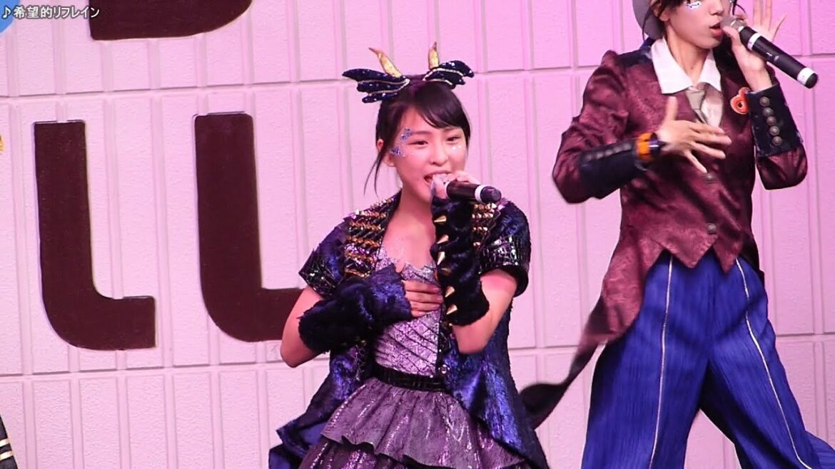 AKB48チーム8 関西メンバー(山田菜々美カメラ)③「希望的リフレイン」@あべのキューズモール 2015 10 04