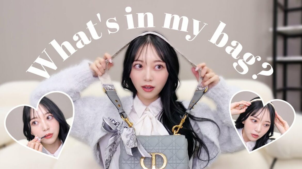 💠カバンの中身part2💠カチューシャやコスメも紹介します👜