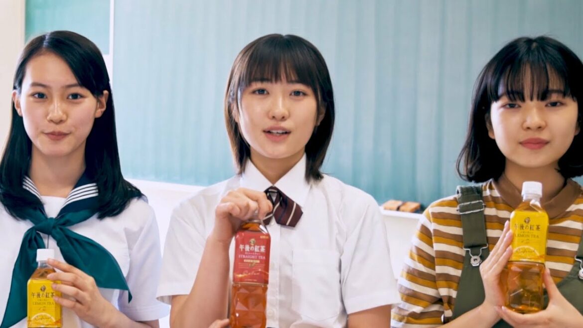 “女子高生”南沙良×工藤遥×田中芽衣×こばしり。ジュディマリ「Over Drive」パフォーマンスに初挑戦「すごく楽しかった」 【キリン 午後の紅茶】「わたしらしいって、最強だ。夏」インタビュー動画
