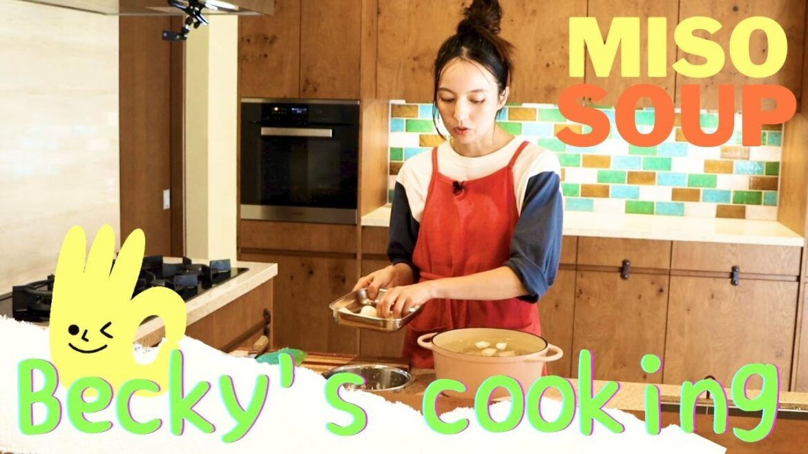 【料理】美肌味噌汁&ついでに一品作ります!野菜嫌い必見!
