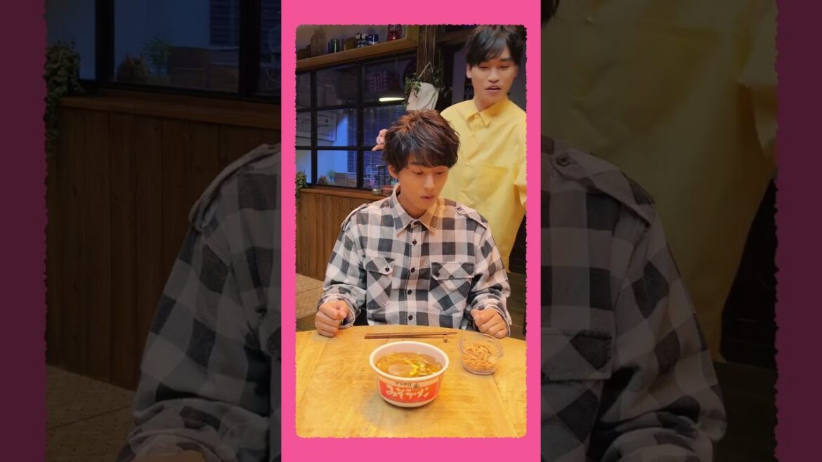 【藤ヶ谷太輔】サッポロ一番みそラーメンで右左チャレンジしたら、奇跡起きた #shorts