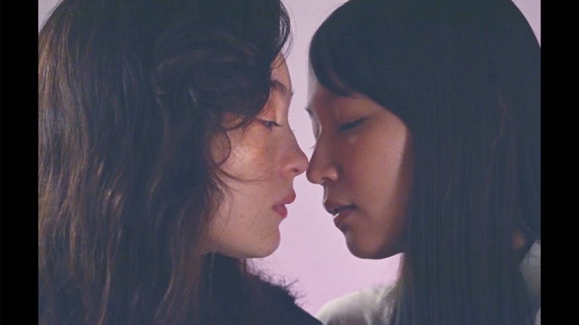 吉岡里帆、モトーラ世理奈と急接近 松本まりかは感情爆発 映画「アイスクリームフィーバー」特報