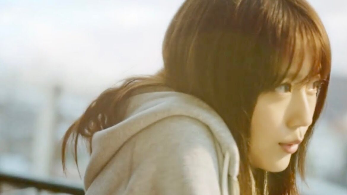 有村架純がブルーハーツの名曲「情熱の薔薇」を歌う/東芝新TVCM『未来をつくる人がいる』篇(60秒ver)