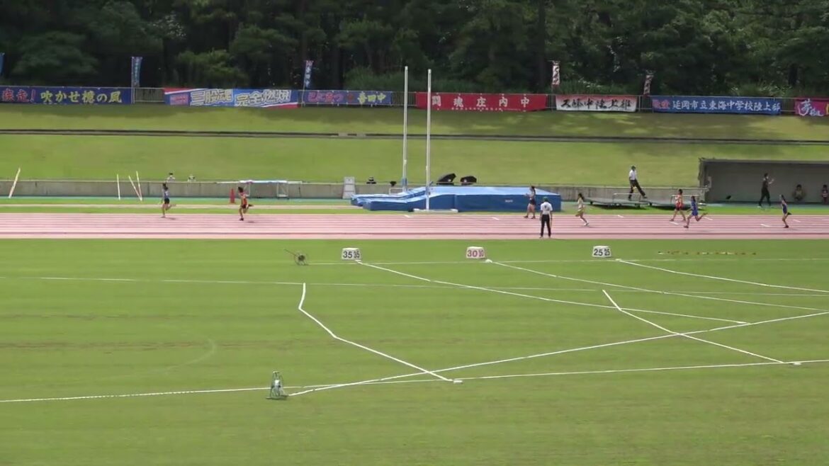 20220702091509全中通信宮崎大会低女4×100mR予選3組 日向:溝口 愛華(2)・黒木 宥里(1)・本村 永愛(1)・黒木 晴霞(2)