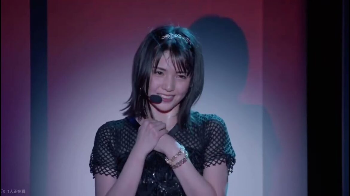 道重さゆみ 「WHO IS BABY」