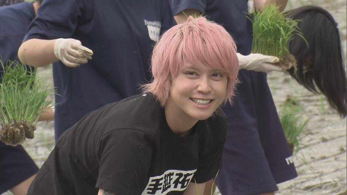 手越祐也さん、子どもたちと田植え「食べることへの感謝、楽しさから学んで」福島