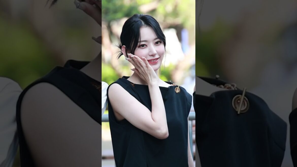 LE SSERAFIM 宮脇咲良、フォトタイムまで画報にする女神