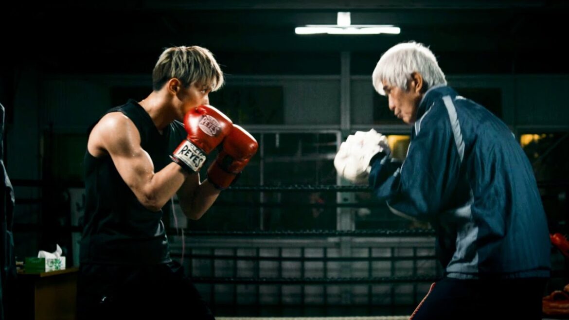 佐藤浩市&横浜流星、渾身のミット打ち!ボクシングに命を懸ける男たちのドラマ 映画『春に散る』