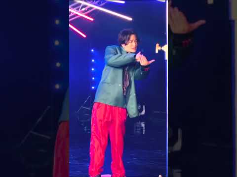 突然ですが、聞かせて下さい🤫今回の新曲”Purple Rain”での菊池風磨どのシーンが一番輝いていましたか?150文字以内でコメント欄に記述してください✨#sexyzone#菊池風磨