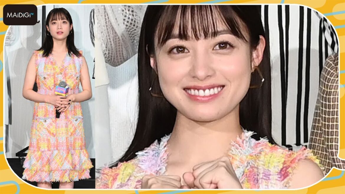 橋本環奈、膝丈ワンピで美脚すらり カラフルなツイード&フリルのガーリーコーデ