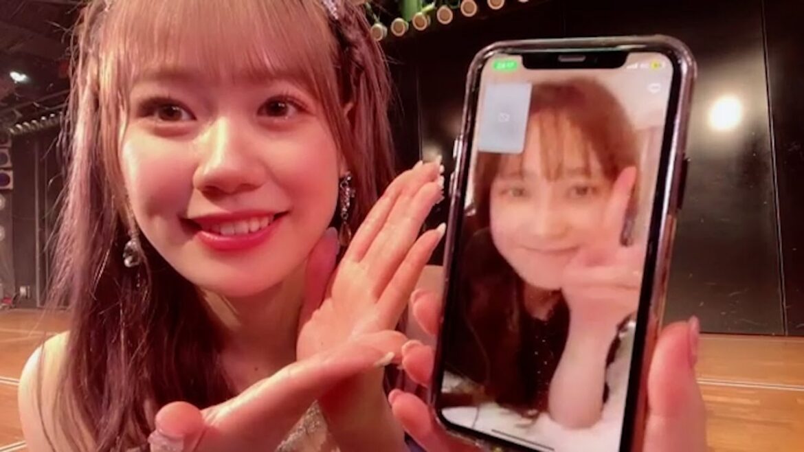 【AKB48 服部有菜】卒業公演後「鈴木くるみ」がテレビ電話でサプライズ登場し大盛り上がり