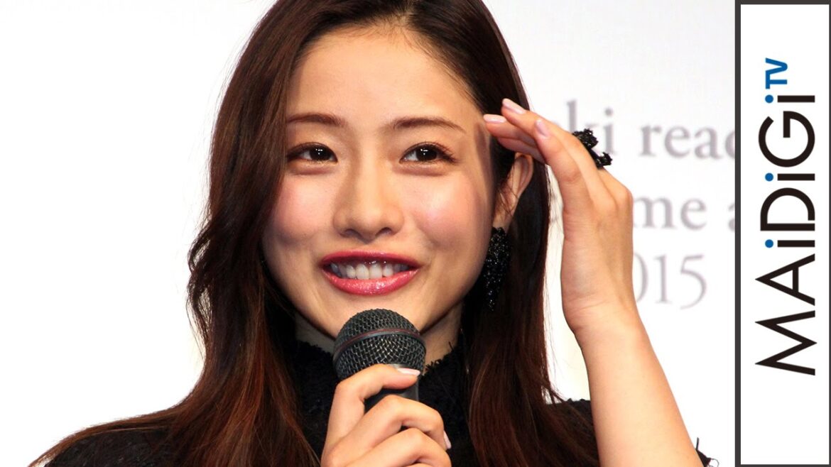 石原さとみ、ドラマ「5→9」でのメークは「夜な夜な研究」 「2015 小学館美的ベストコスメ大賞発表・贈賞式」2 #Satomi Ishihara #event