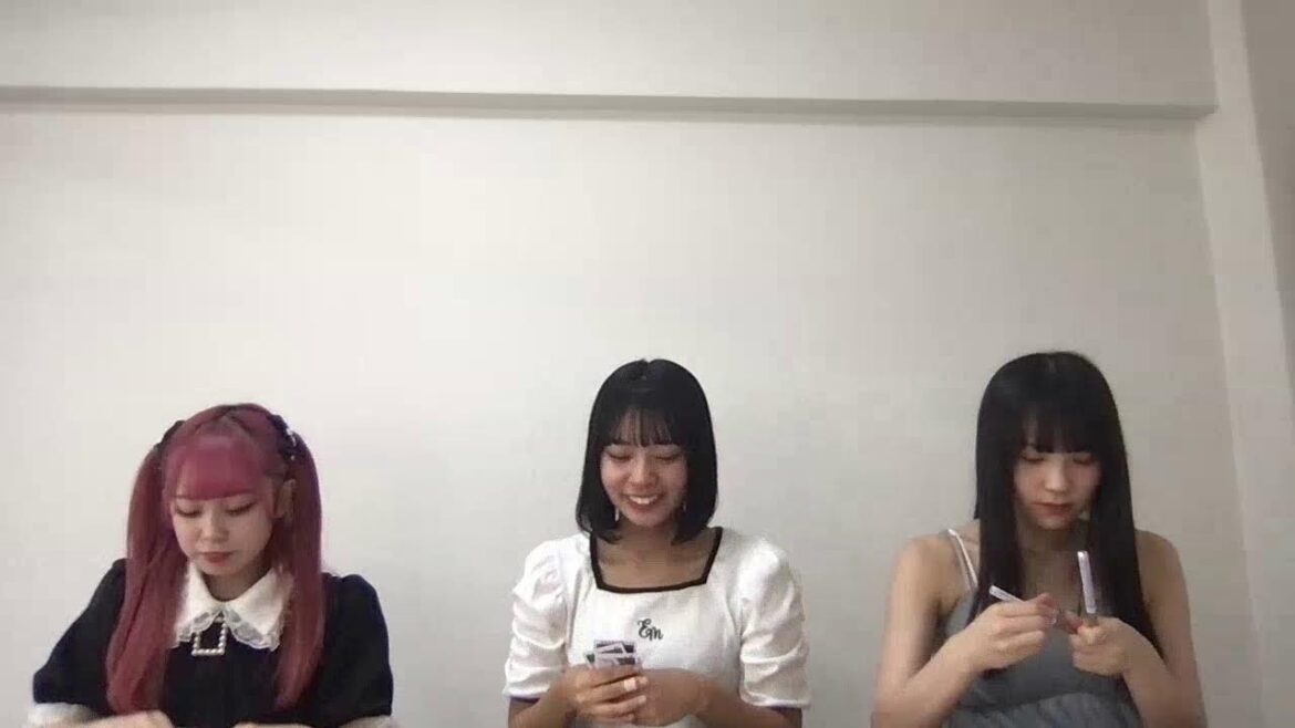 Strawberry Girlsオンラインサイン会 1部(7/22)