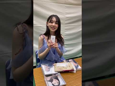 石川花 (Hanna Ishikawa) / 1st Single 初回生産限定盤 ”開封の儀” #shorts