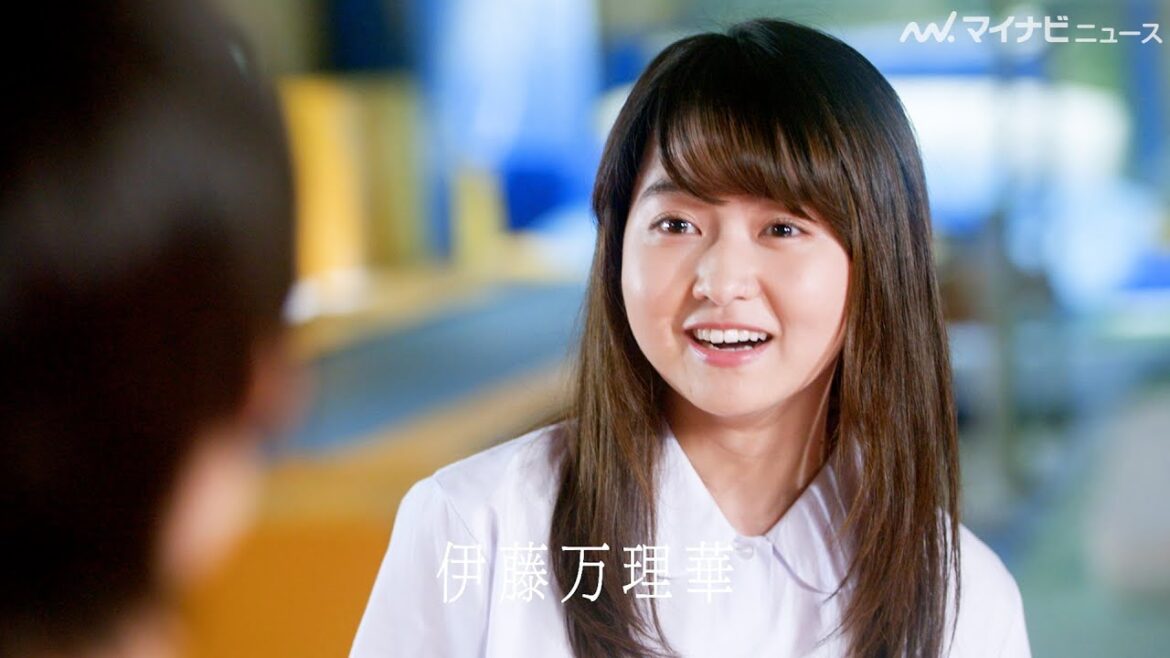伊藤万理華、清楚系の黒髪ロングの女子高生役で登場!映画『まなみ100%』本予告公開