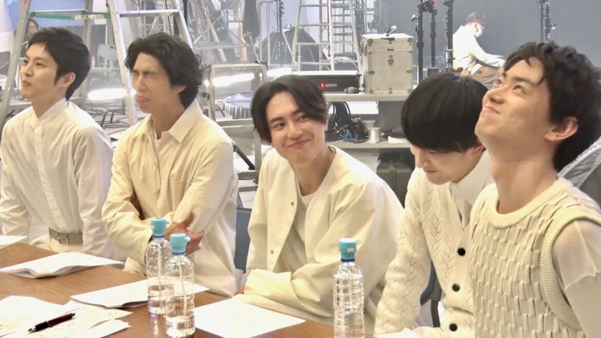 賀来賢人から始まるNG祭りに松坂桃李、菅田将暉、間宮祥太朗、杉野遥亮も吹き出す!?/花王「アタックZERO〜」CM+メイキング・インタビュー