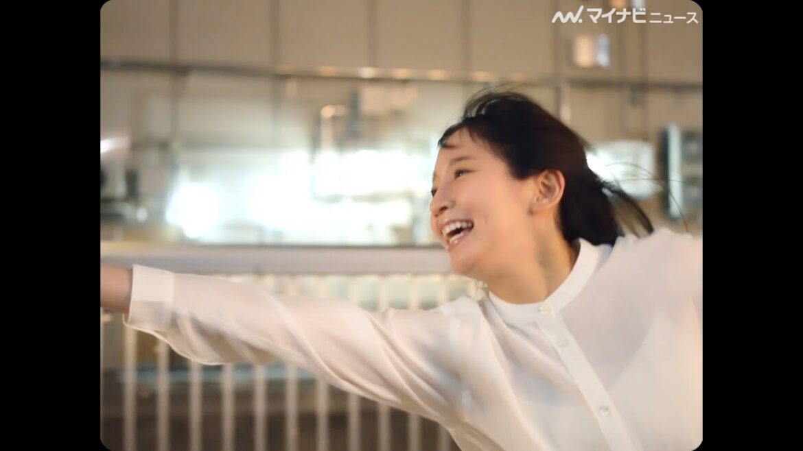 【全力疾走】吉岡里帆、スケボーのモトーラ世理奈を追って渋谷の街を駆ける!松本まりかの意味深なシーンにも注目 映画『アイスクリームフィーバー』本編映像公開