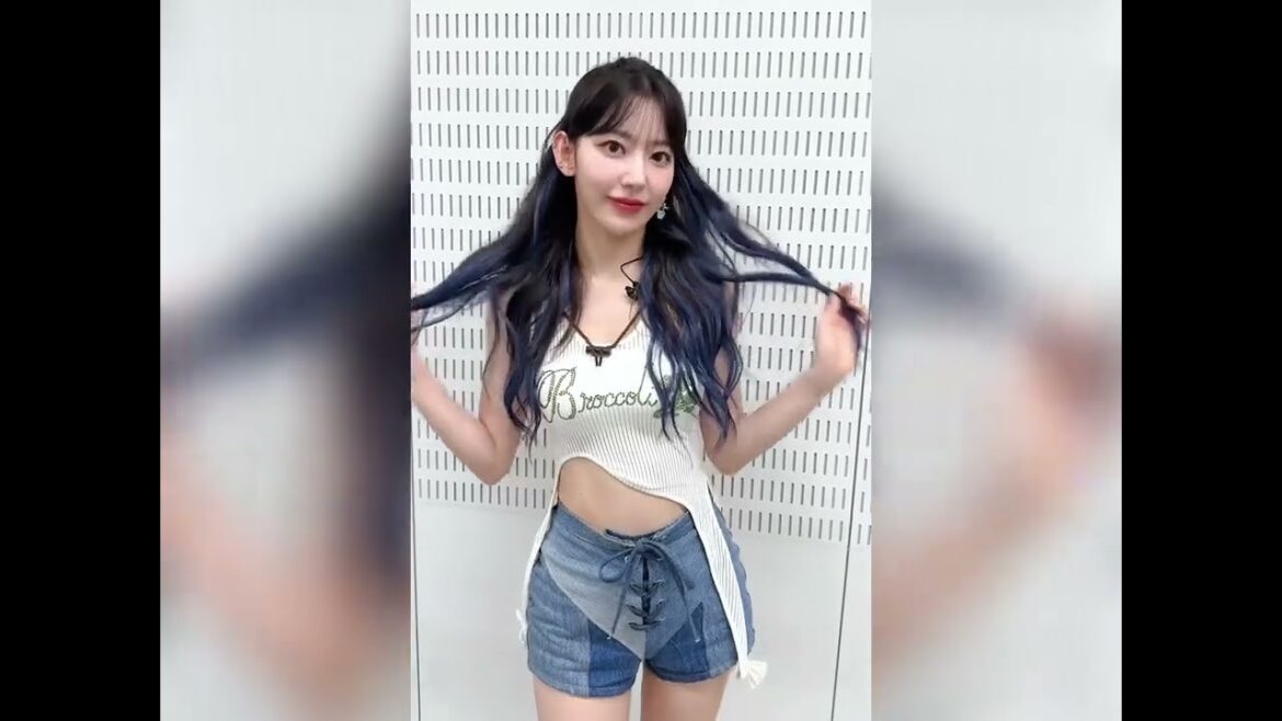 🌸🌸宮脇咲良 “SAKURA 😈🐰” UNFORGIVEN JP ver 사쿠라