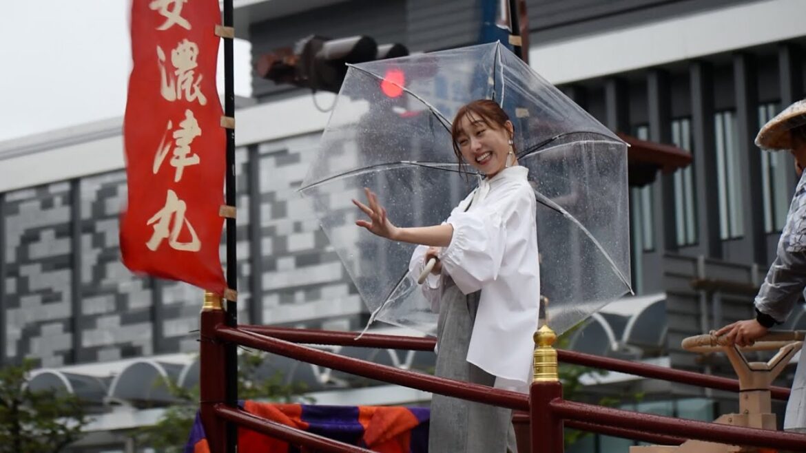 4年ぶりの復活の和船山車に須田亜香里さん 津まつり最終日