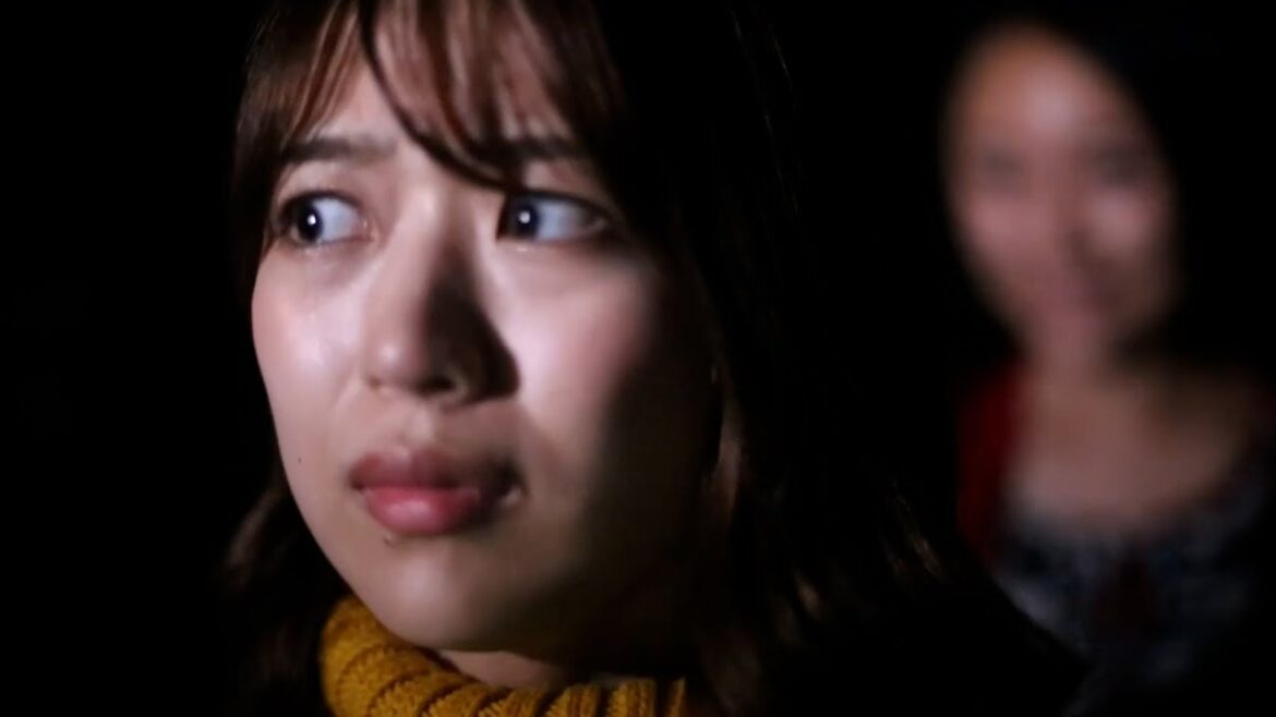 後ろに…NGT48・佐藤海里&AKB48・篠崎彩奈がホラー映画主演『ホラーちゃんねる 心霊スポット』特報