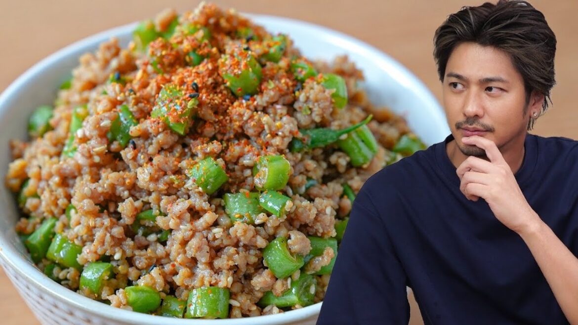 【大人味のそぼろ飯】甘辛く煮詰めたそぼろとインゲンの食感で音も楽しい丼ものです!