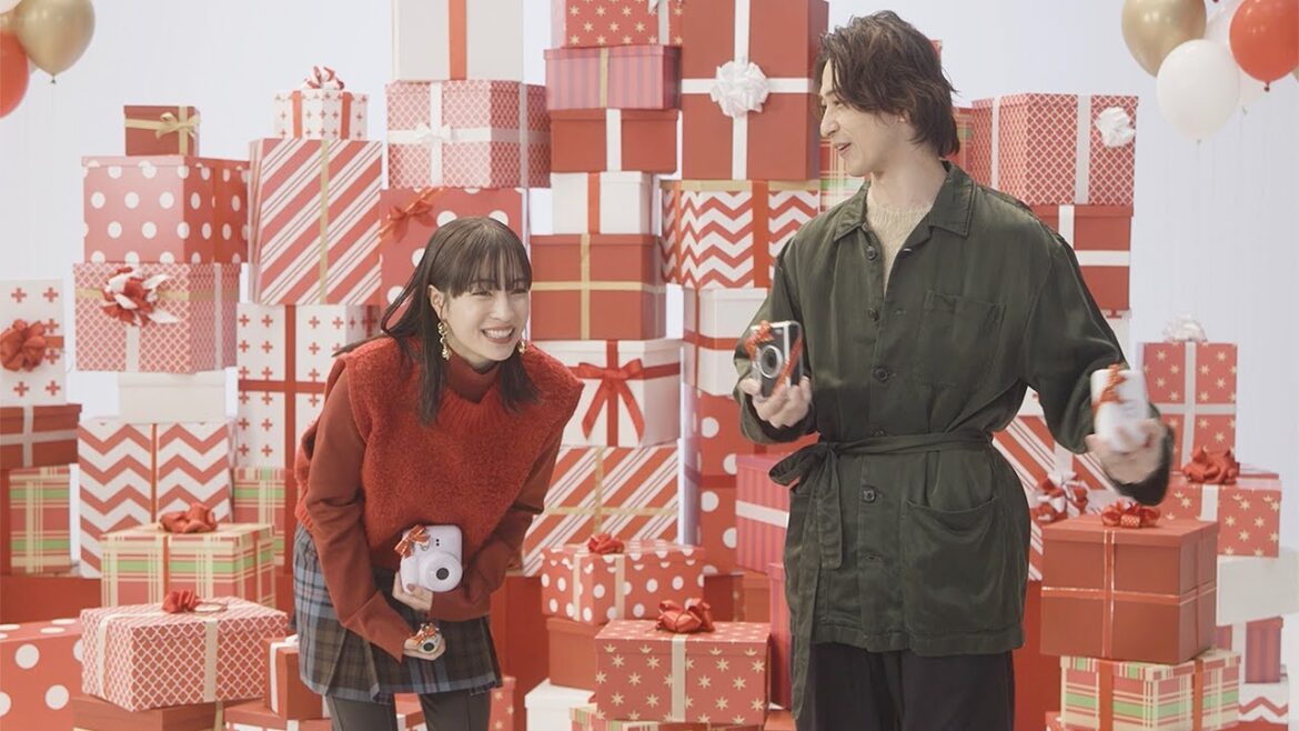 広瀬すず、横浜流星の“ある習慣”にびっくり「こわっ!」 富士フイルム INSTAX“チェキ”シリーズ新CMインタビュー