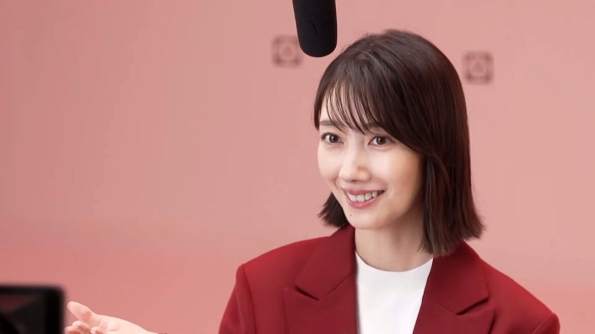 波瑠、撮影で緻密な動き求められる/JCB Smart Code CM+メイキング+コメント